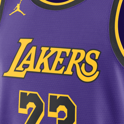 Los Angeles Lakers Statement EditionJordan Dri-FIT NBA Swingman Trikot für Herren Sonderangebote