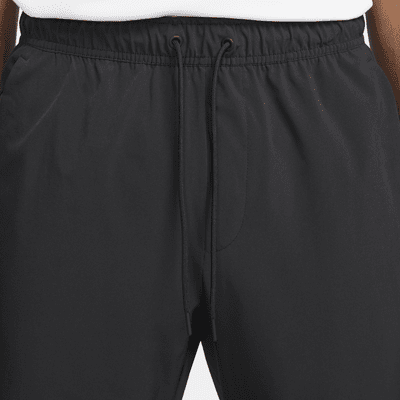 Nike UnlimitedVielseitige Dri-FIT Hose mit Reißverschluss am Bündchen für Herren Kostenloser Versand international