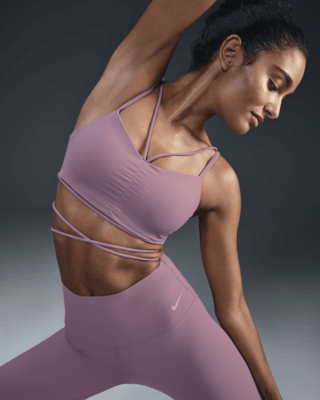 Nike Zenvy Strappy WrapGepolsterter Sport-BH mit leichtem Halt Flash Sale