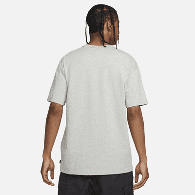 Nike Sportswear Premium EssentialsHerren-T-Shirt Jubiläumsangebot