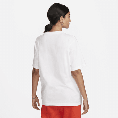 Nike Sportswear EssentialDamen-T-Shirt Bestseller