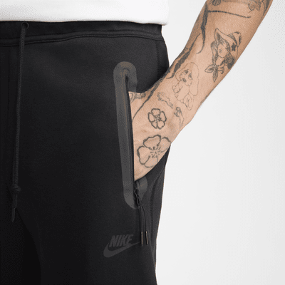 Nike TechFleece-Hose mit offenem Saum (Herren) Nur für heute