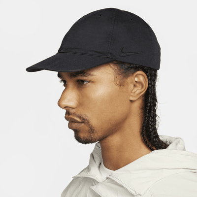 Nike ClubUnstrukturierte Cap mit flachem Schirm Speichern exportieren