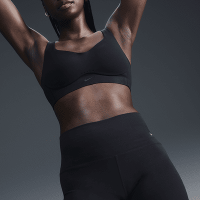 Nike Alate mit starkem HaltGepolsterter Sport-BH mit verstellbaren Trägern Zeitlich begrenztes Angebot