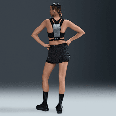 Nike SwiftDri-FIT 2-in-1-Laufshorts mit mittelhohem Bund und Print (Damen) Blitzangebot