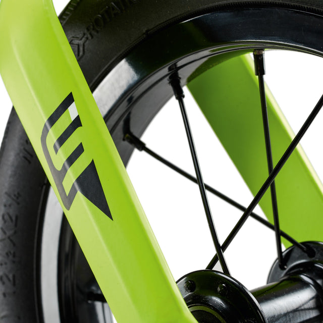 S'COOL S'COOL Junior Bikes pedeX Magnesium Laufrad Black/Yellow &vert; fahrrad.de Black Friday Preise