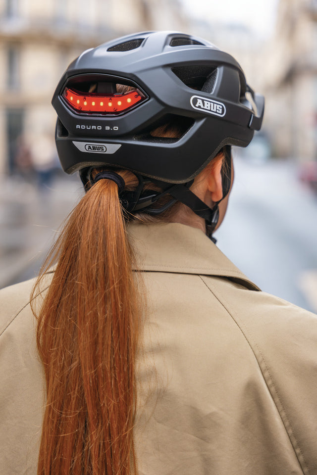 ABUS ABUS Aduro 3.0 LED Helm Urban race schwarz &vert; fahrrad.de Online