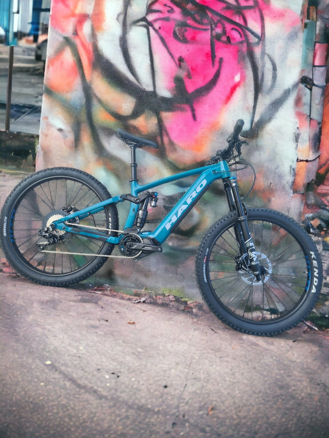 Haro Bikes Haro Bikes Shift I/O 9 Limited Edition Crystal Blue &vert; fahrrad.de Fabrikladen