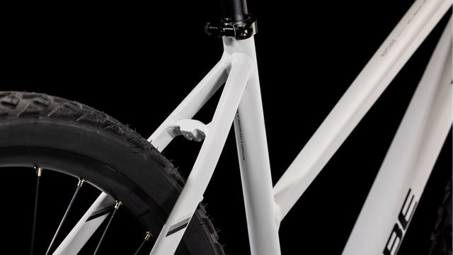 Cube Cube Nature Pro cotton´n´grey Trapez cotton´n´black (2025) &vert; fahrrad.de Kostenloser Versand international