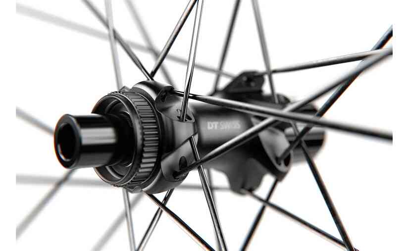DT Swiss E 1800 Spline DB 30 29"- Hinterrad Shimano ROAD Räumungsverkauf