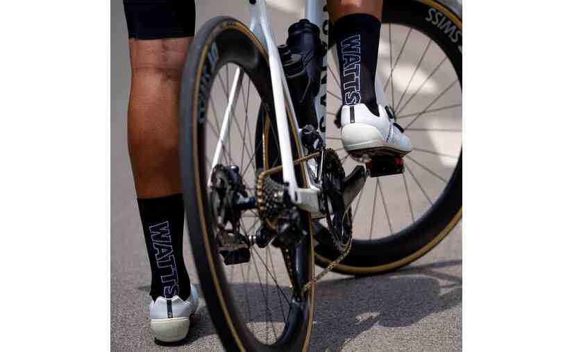 SPORCKS Watts Black Bis zu 55% Rabatt